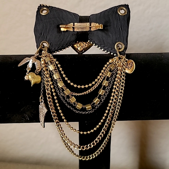 Vintage BETSEY JOHNSON Leaping Leopards Collection Bow Heart Swag Brooch. - Picture 7 of 9